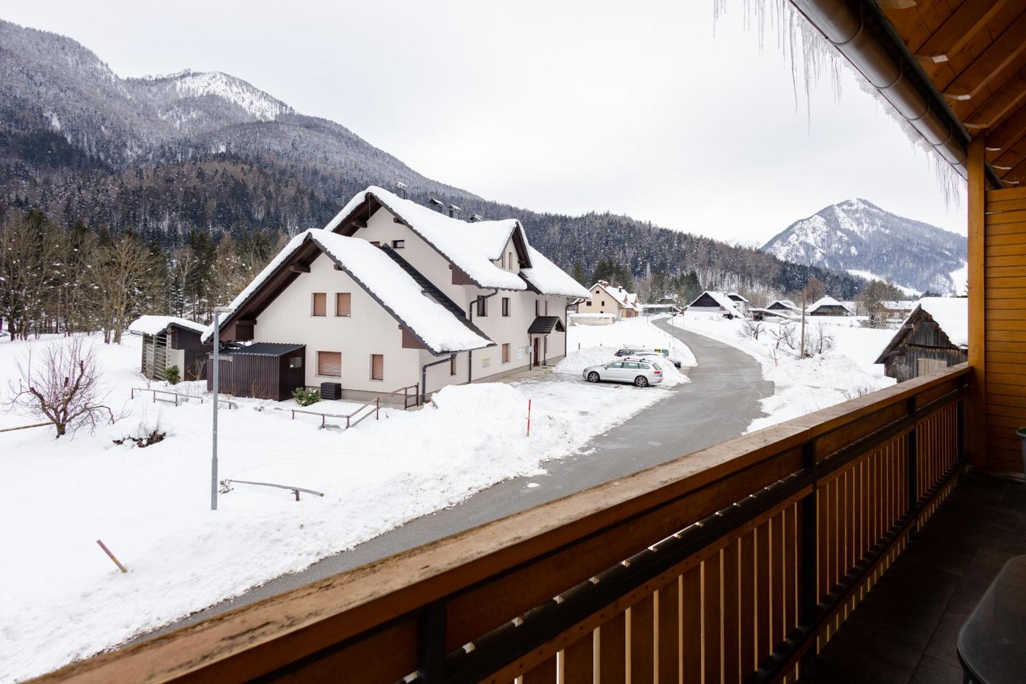 Waterfall Apartment - Cozy Mountain Retreat Kranjska Gora Extérieur photo
