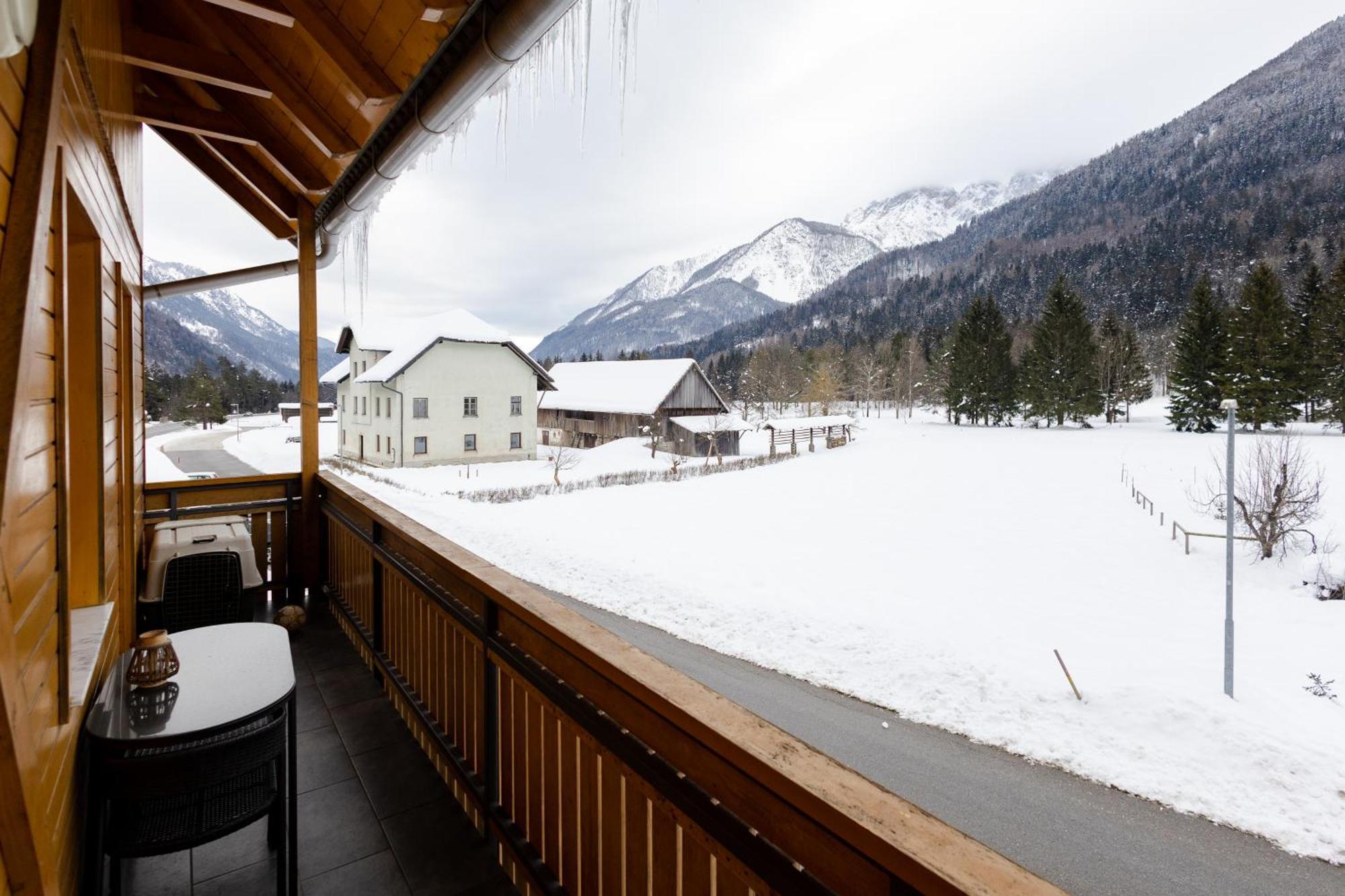 Waterfall Apartment - Cozy Mountain Retreat Kranjska Gora Extérieur photo